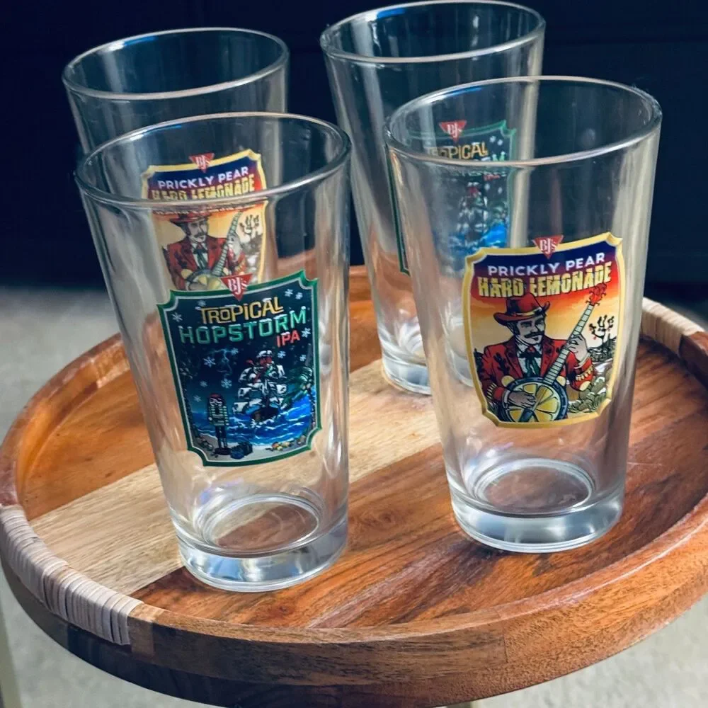 BJ's Brewhouse Restaurant Set of 4 Holiday Pint Size Beer Glasses HopStorm